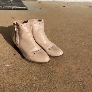 Light pink ankle boots women’s size 8